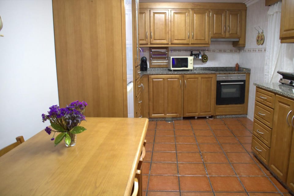 Dining area, Communal kitchen