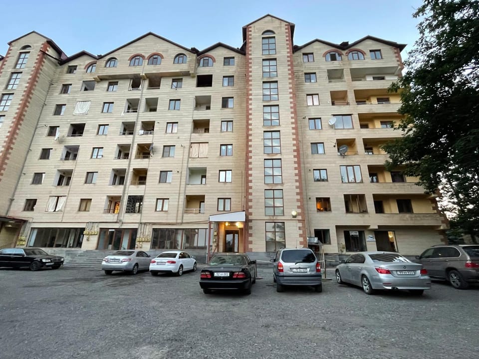Property building, Day, Street view, Location, Parking
