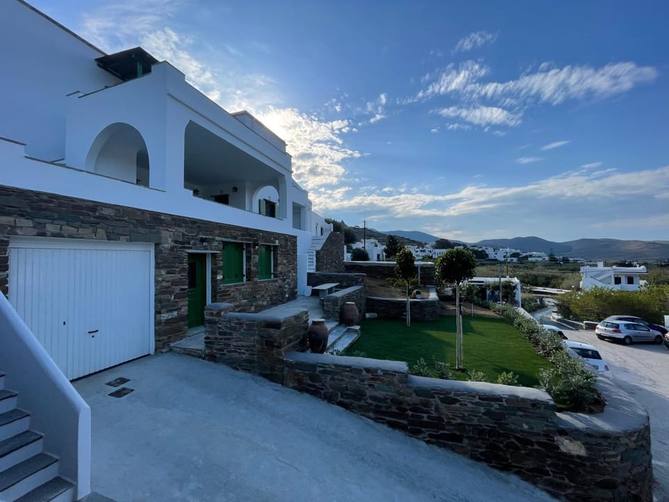 Property building, Natural landscape, Street view