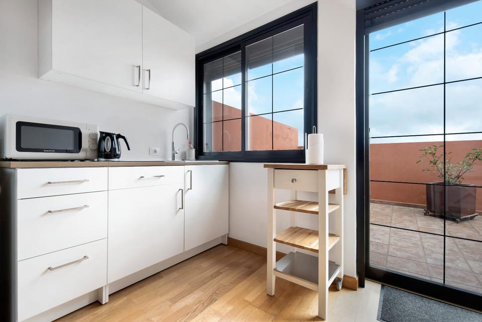 Kitchen or kitchenette, Living room