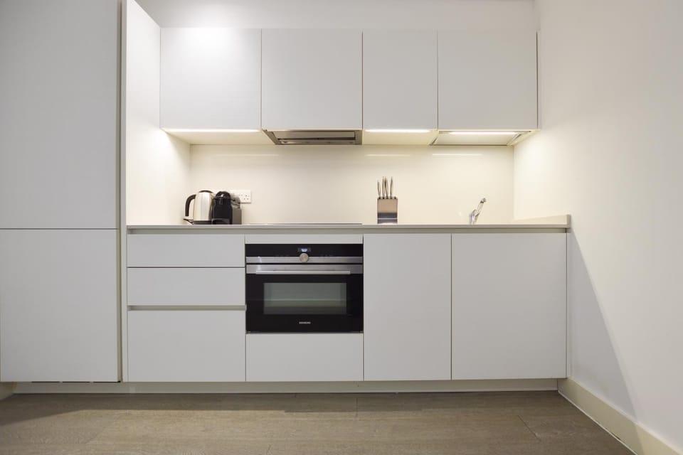 Kitchen or kitchenette, pet friendly, stove