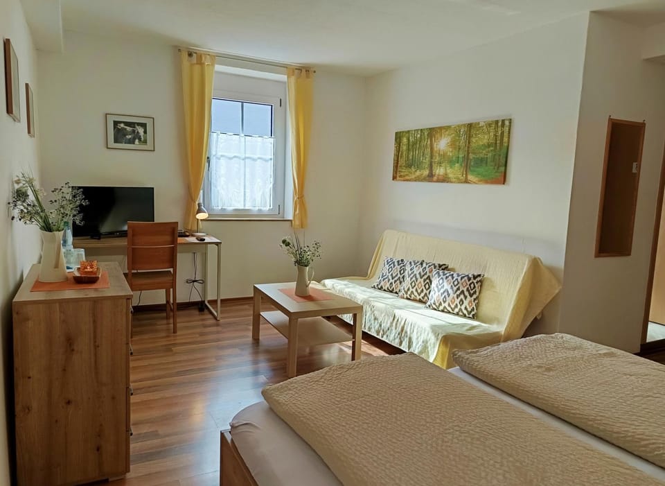 Seating area, Bedroom