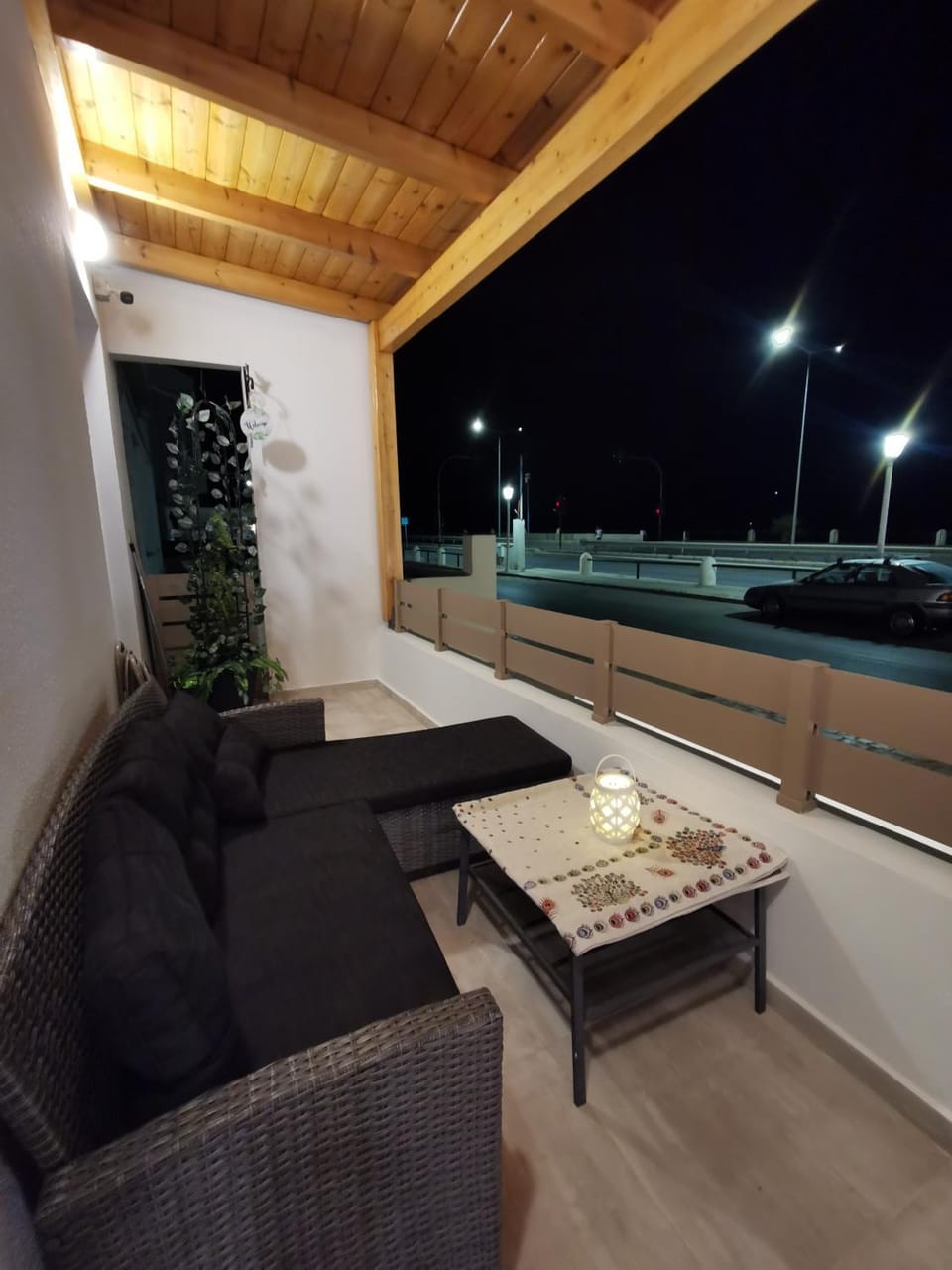 Facade/entrance, Balcony/Terrace