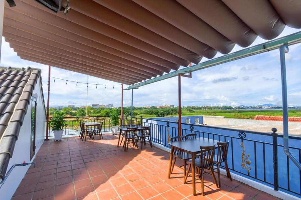 Balcony/Terrace, River view