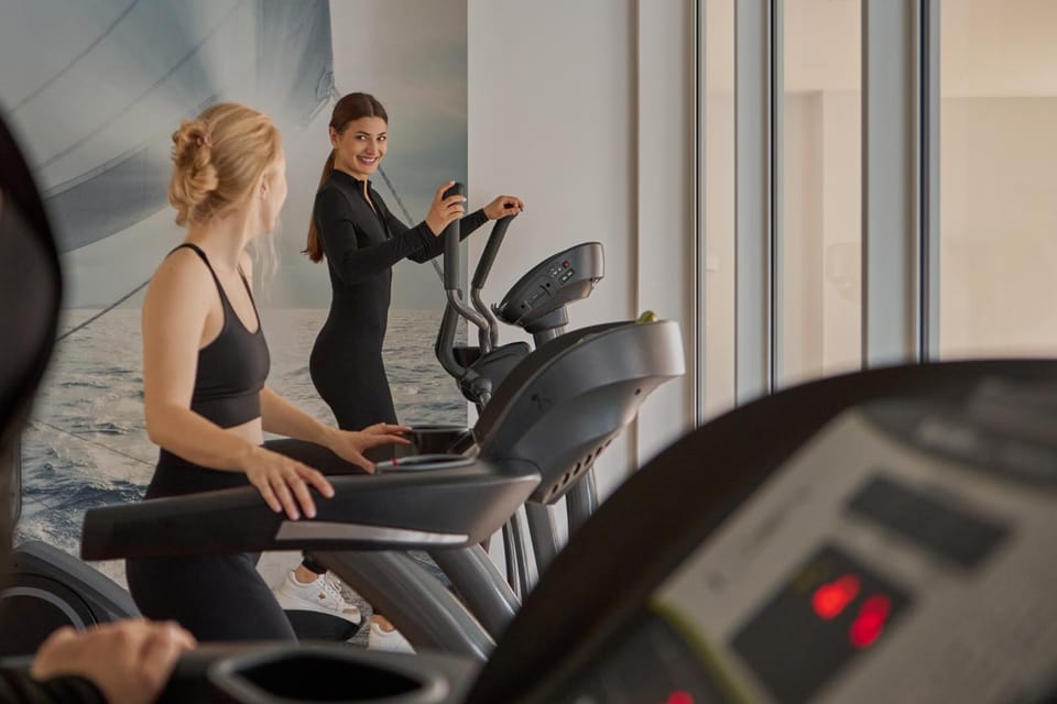 People, Fitness centre/facilities, group of guests