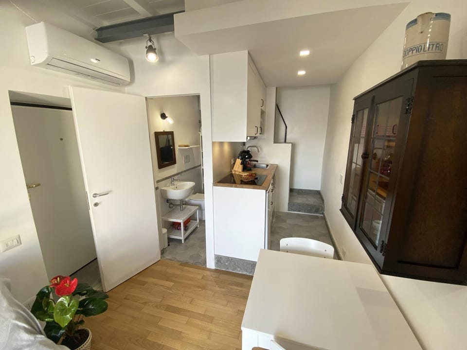 Alloggio ad uso turistico - The Apartment n.2 Apartment in Anguillara Sabazia