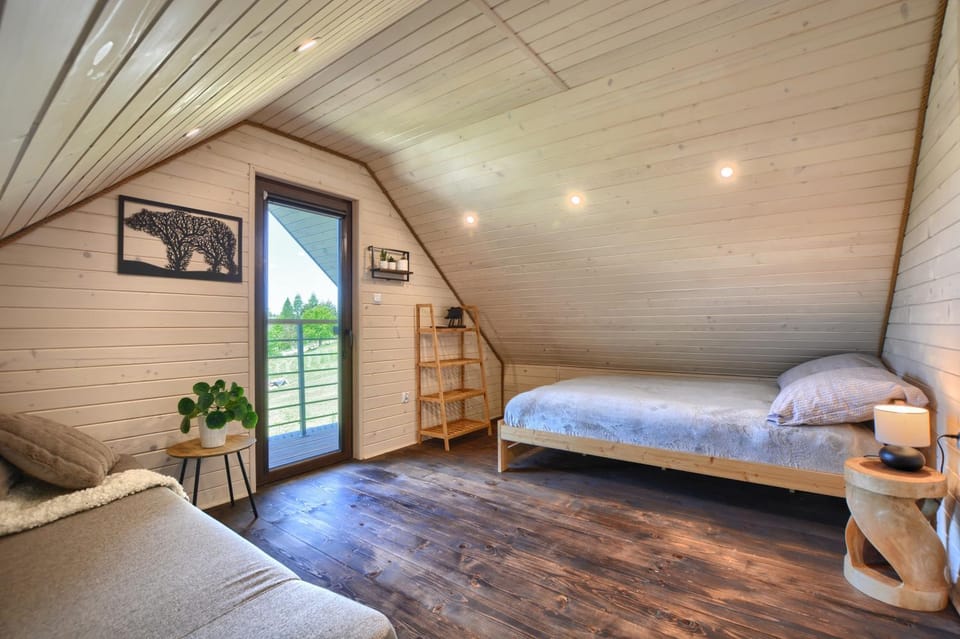 Bed, View (from property/room), Photo of the whole room, Decorative detail, Bedroom