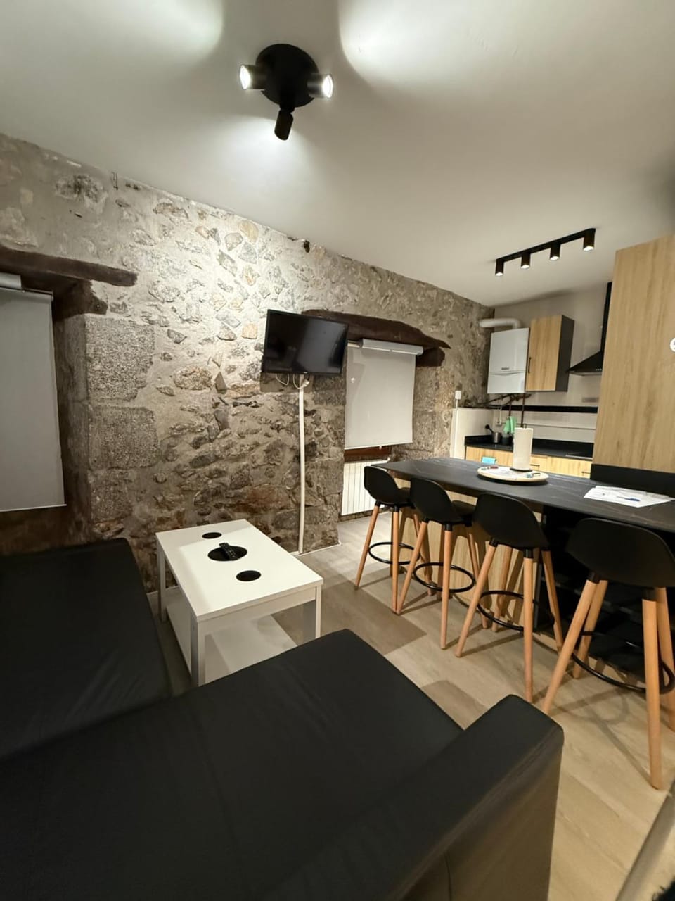 Kitchen or kitchenette, Living room