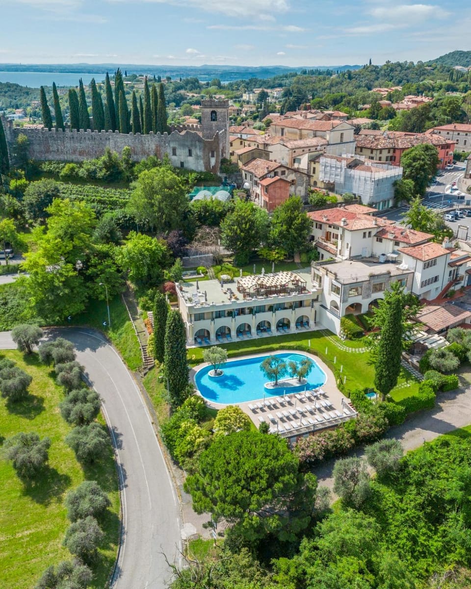 Property building, Bird's eye view