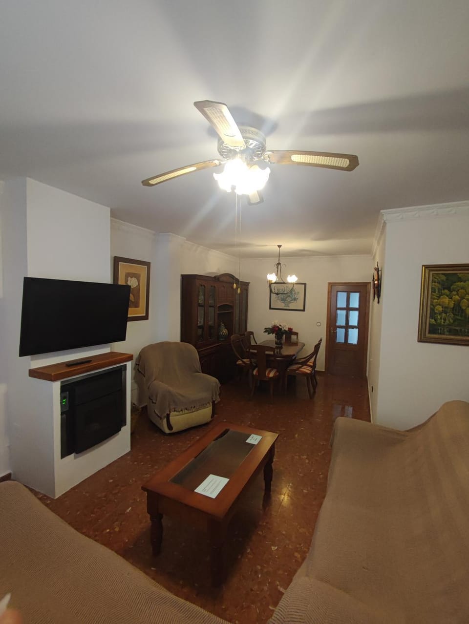 Communal lounge/ TV room