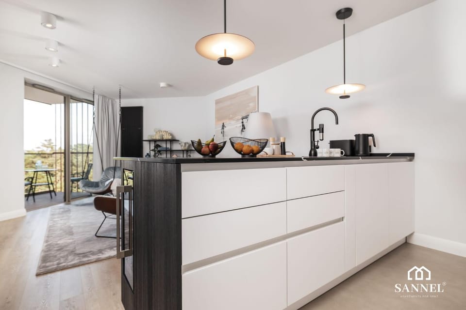 Balcony/Terrace, Balcony/Terrace, Kitchen or kitchenette, Living room, Decorative detail, Decorative detail, Seating area, On site, Sea view, Sea view