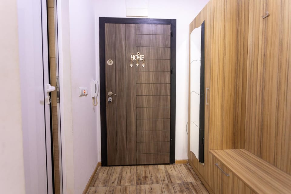 Karastoyanovi's apartment- Studentski grad Apartment in Sofia