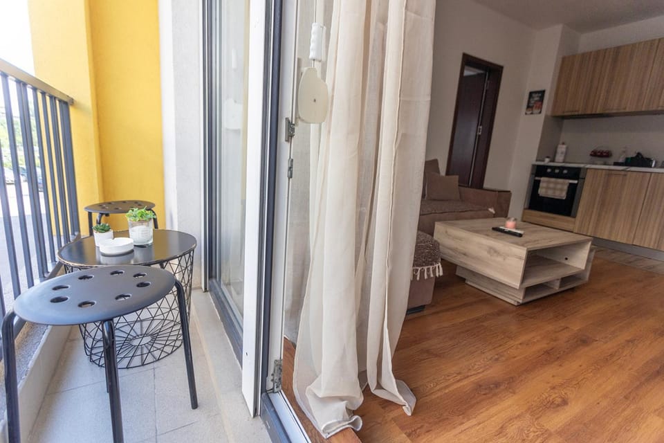 Karastoyanovi's apartment- Studentski grad Apartment in Sofia