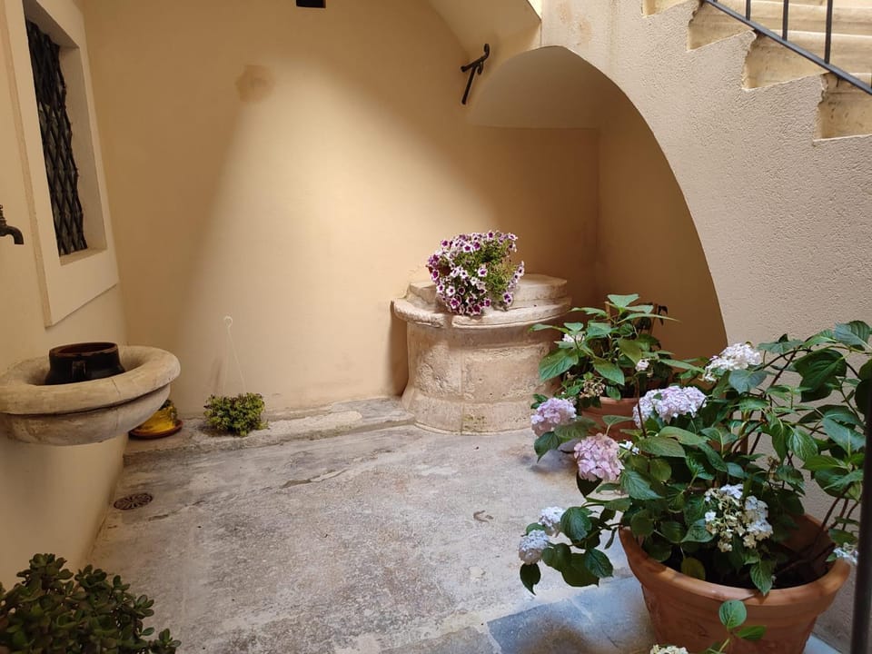 Il Vico Del Drago Bed and Breakfast in L'Aquila