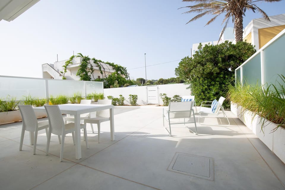 Facade/entrance, Garden, Garden, furniture