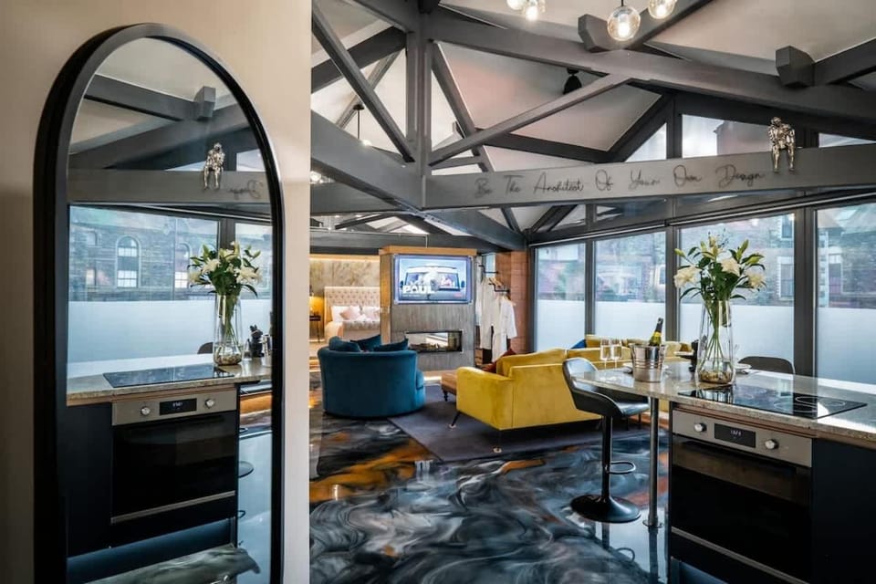 Architect's Loft Apartment in Windermere