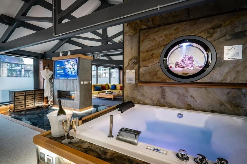 Architect's Loft Apartment in Windermere