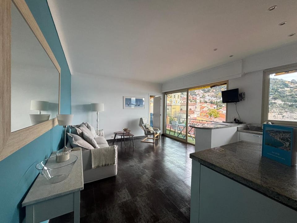 Excellent location - Sea Views Apartment in Villefranche-sur-Mer