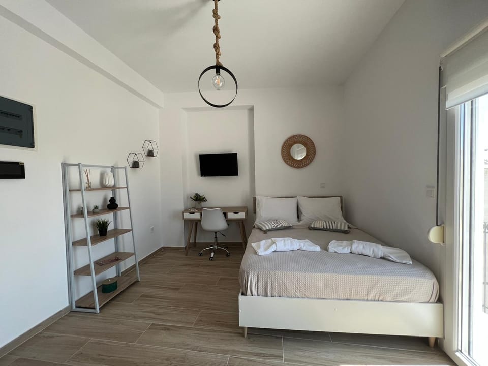 "Calm Joy & J" - Infinity Apartment in Decentralized Administration of the Aegean