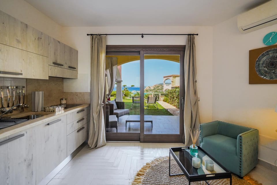 Patio, Natural landscape, Kitchen or kitchenette, Living room, Seating area, Dining area