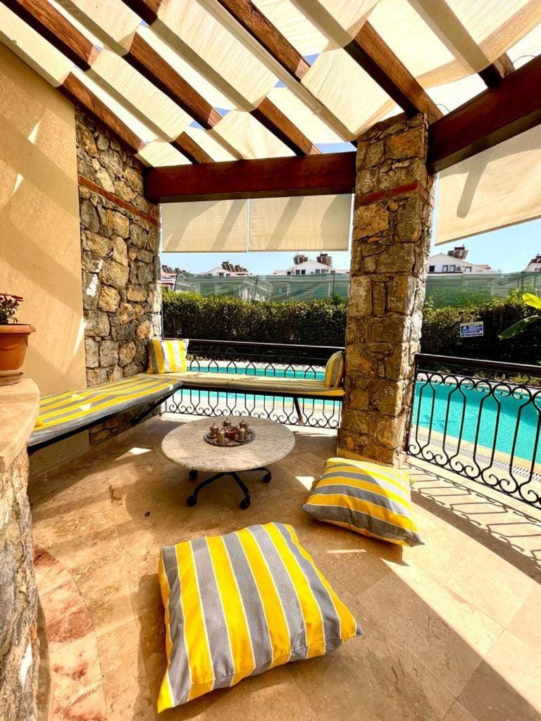 Patio, Balcony/Terrace, Swimming pool