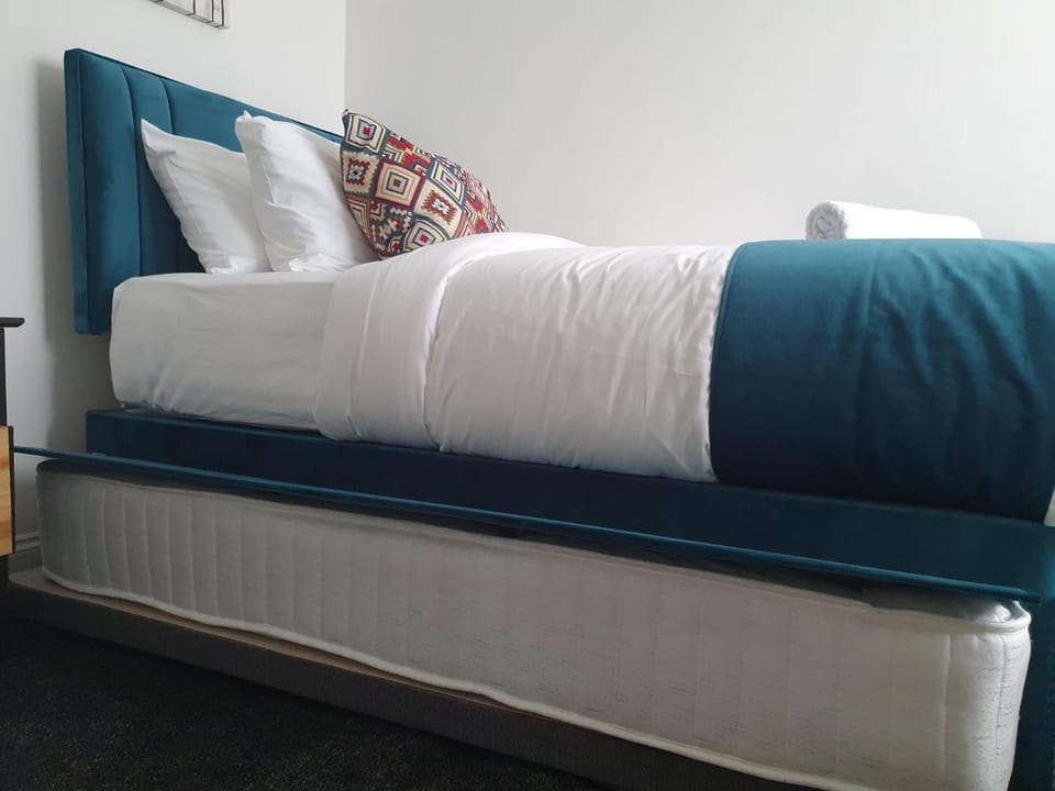 Bed, Bedroom, wardrobe