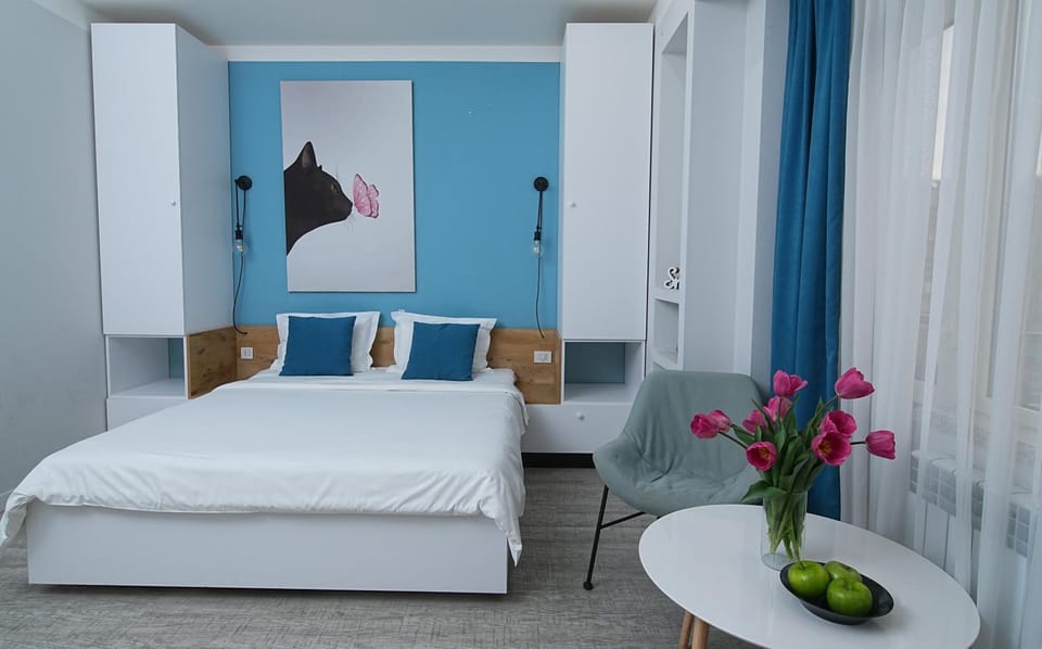 Bed, Photo of the whole room, Bedroom, wardrobe