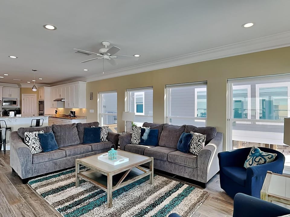Kitchen or kitchenette, Living room, Seating area, furniture
