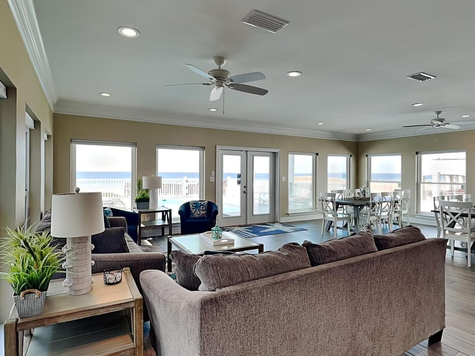 Balcony/Terrace, Living room, Seating area, Dining area, Sea view, furniture