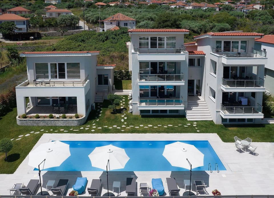 Property building, Swimming pool