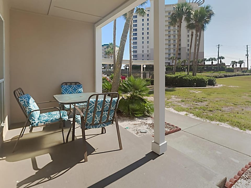 Patio, Seating area