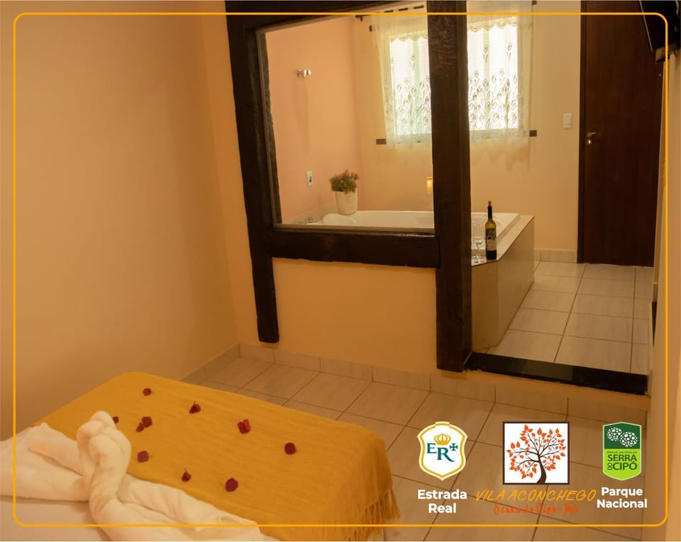 Bed, Hot Tub, Photo of the whole room, Bedroom, towels