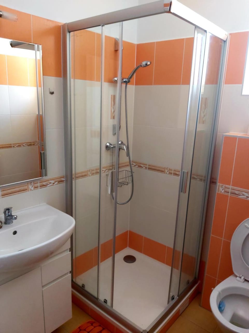Shower, Toilet, Bathroom