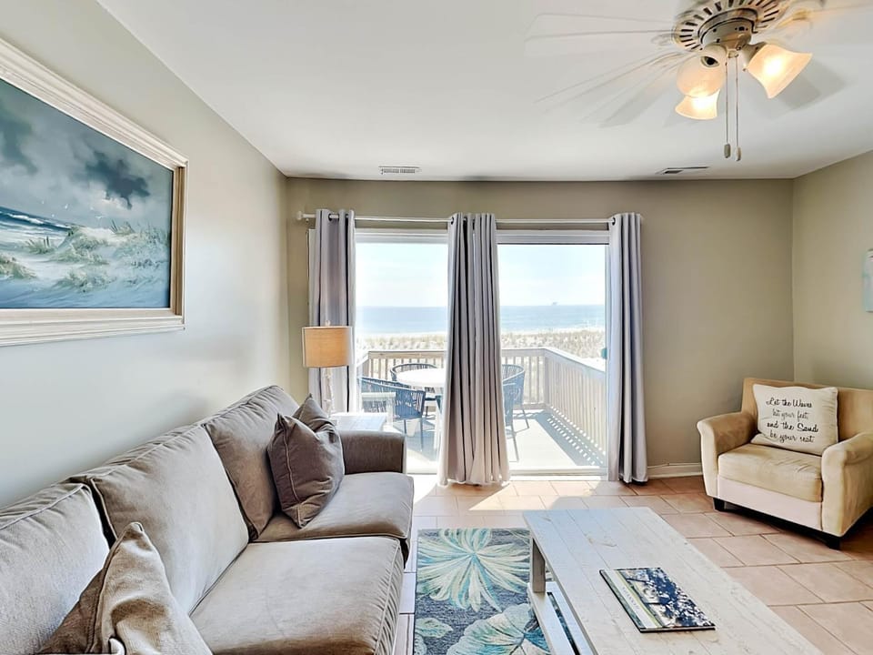 Tybee Lights 112B Apartment in Tybee Island