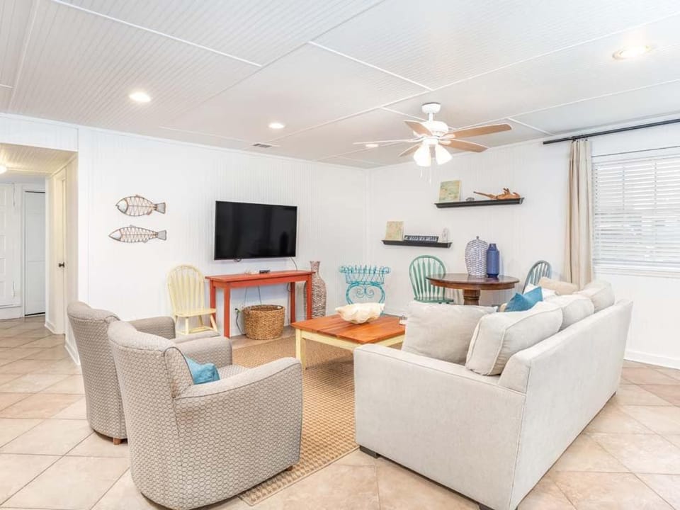 Bikini Bottom Apartment in Tybee Island