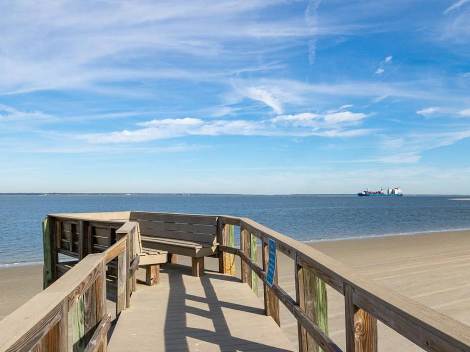 Beach Racquet A126 Apartment in Tybee Island