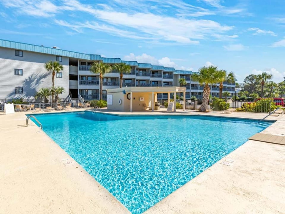 Beach Racquet A126 Apartment in Tybee Island