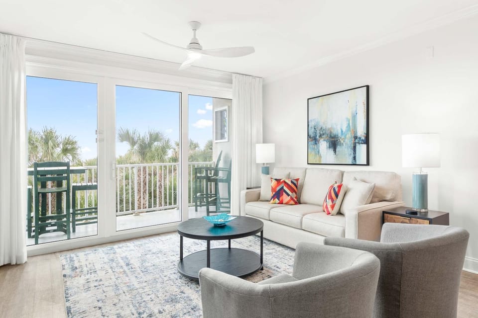 Balcony/Terrace, Living room, Seating area, furniture