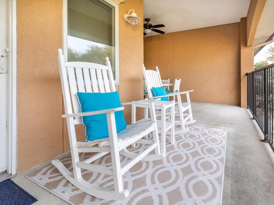 Brass Rail 317 Apartment in Tybee Island
