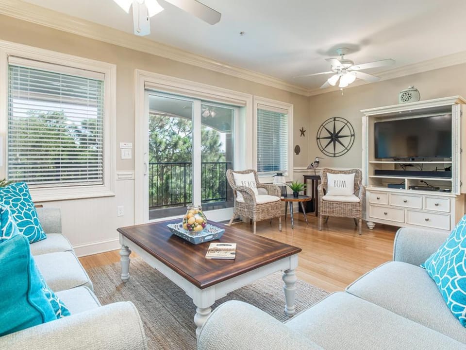 Brass Rail 317 Apartment in Tybee Island