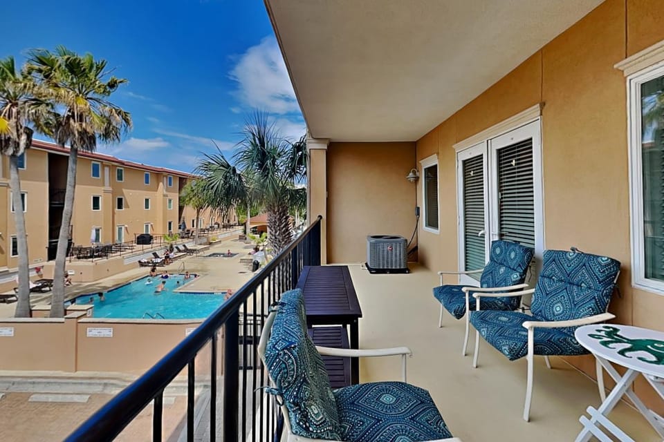 Brass Rail 214 Apartment in Tybee Island
