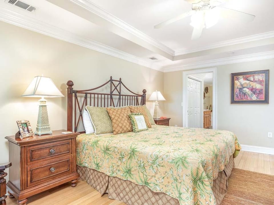 Brass Rail 316 Apartment in Tybee Island