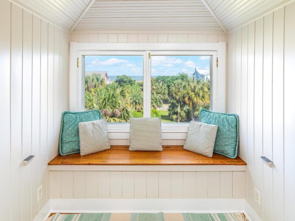 Ocean Oasis House in Tybee Island