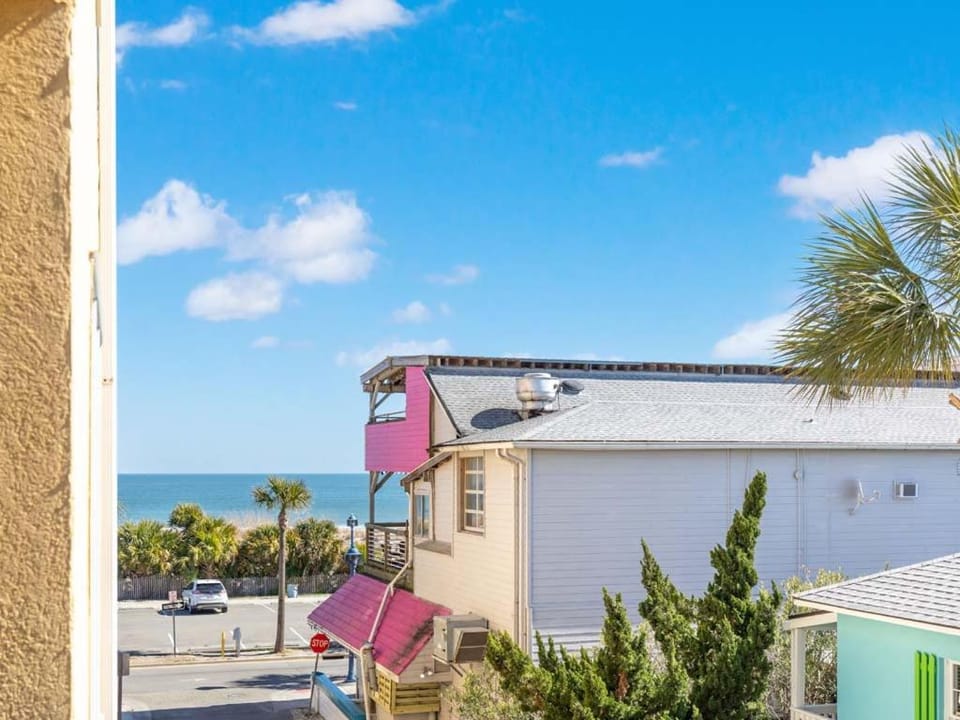 Property building, Natural landscape, Beach, Sea view