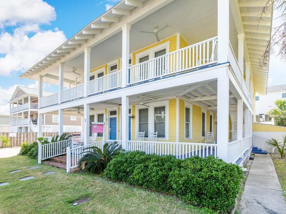 Sea View 1 Apartment in Tybee Island