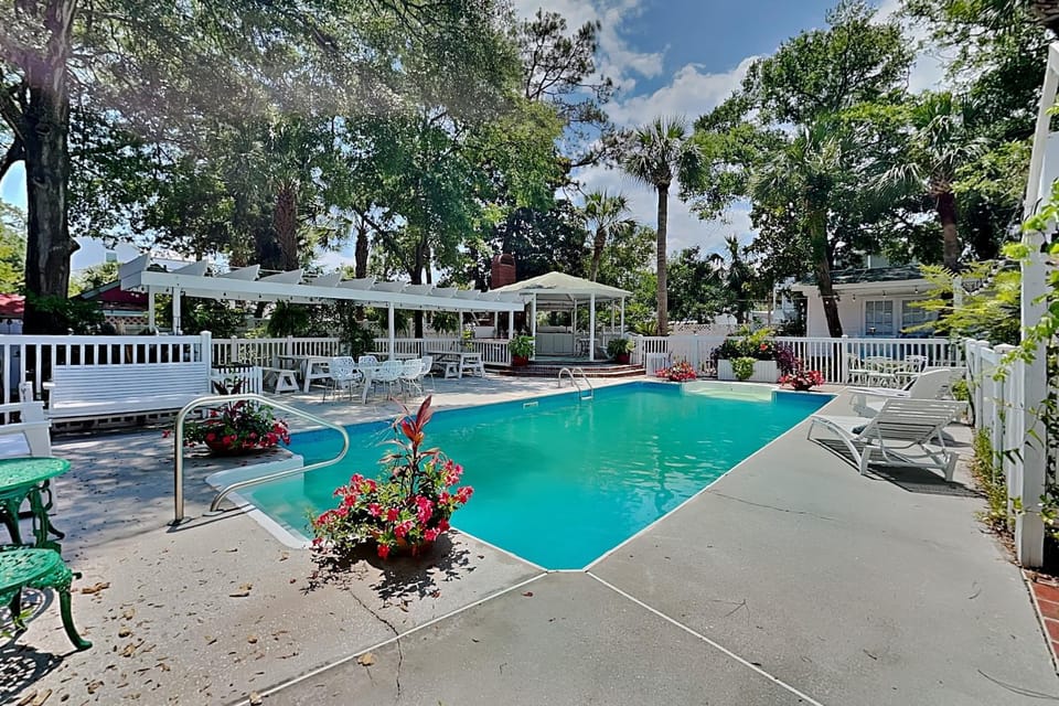 Tybreeza B Apartment in Tybee Island