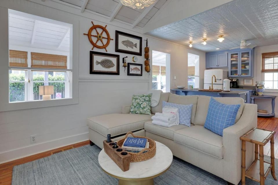 Living room, Seating area, furniture, kitchen
