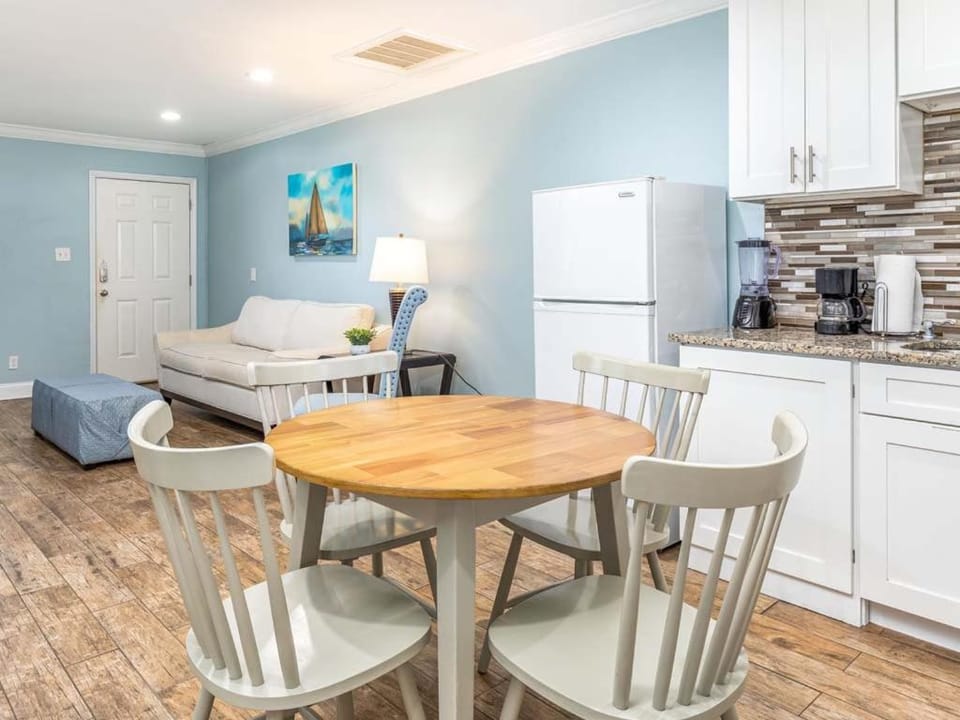 Dune B Apartment in Tybee Island