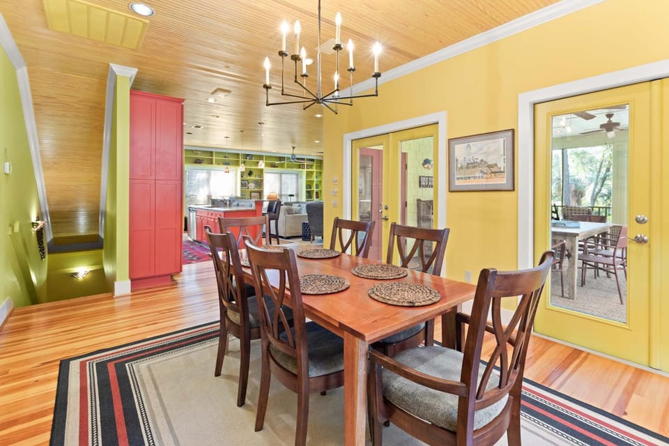 Seating area, Dining area, furniture