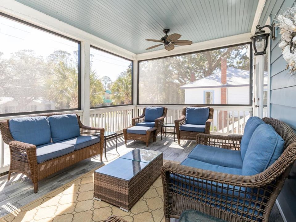 Seating area, furniture